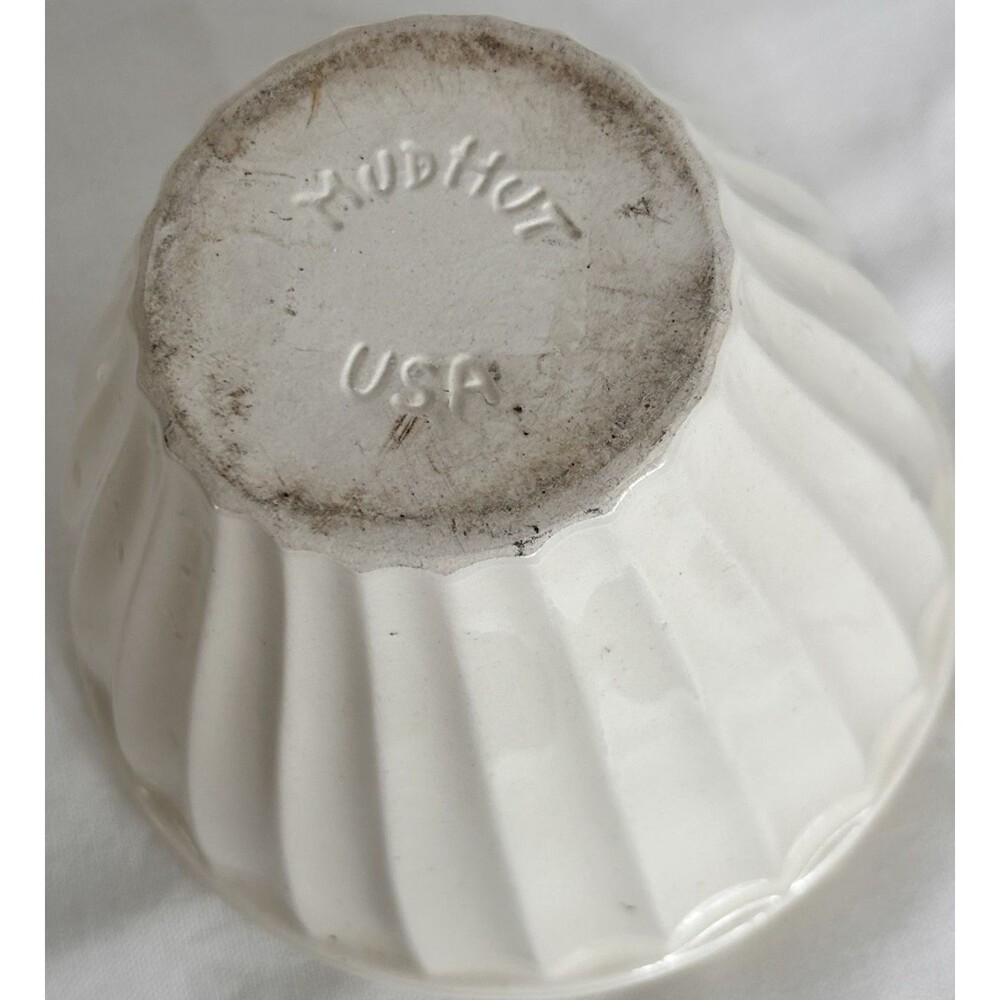 Vintage 1970s Mud Hut USA Pottery Self Watering African Violet Planter White